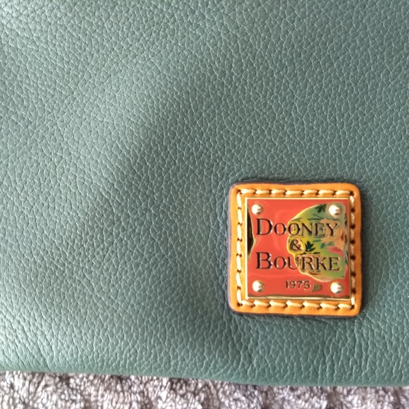 Dooney&Bourke Green Leather Crossbody - Picture 3 of 9